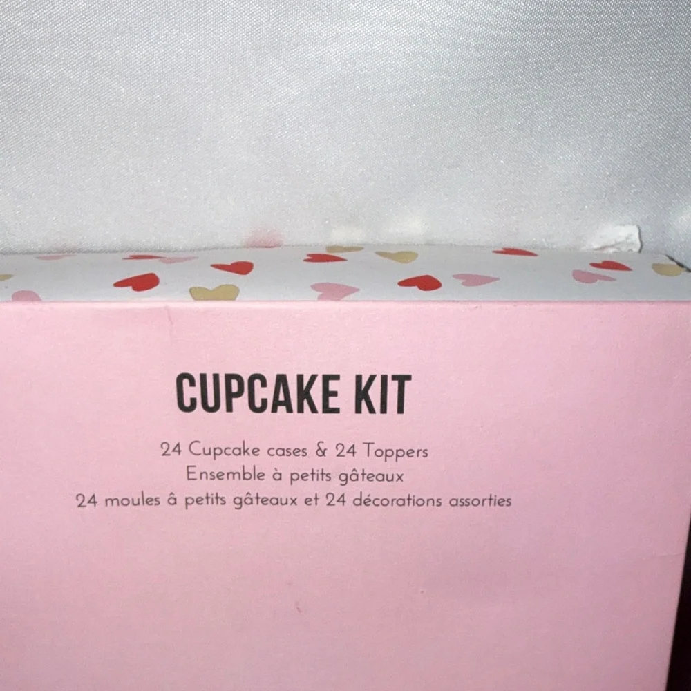 Meri Meri Heart Cupcake Kit with Pink and Red Accents Valentines Day